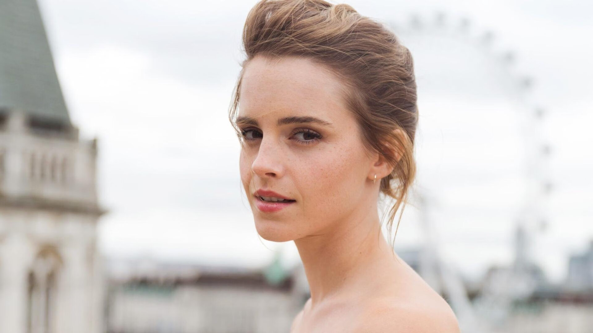 FB体育注册网址-对阵德国开局失利，首战70–102告负，高芙个人简历